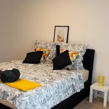 Cozy Duesseldorf-eller Warmstay *